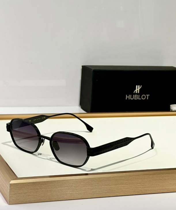 Picture of Hublot Sunglasses _SKUfw68373333fw